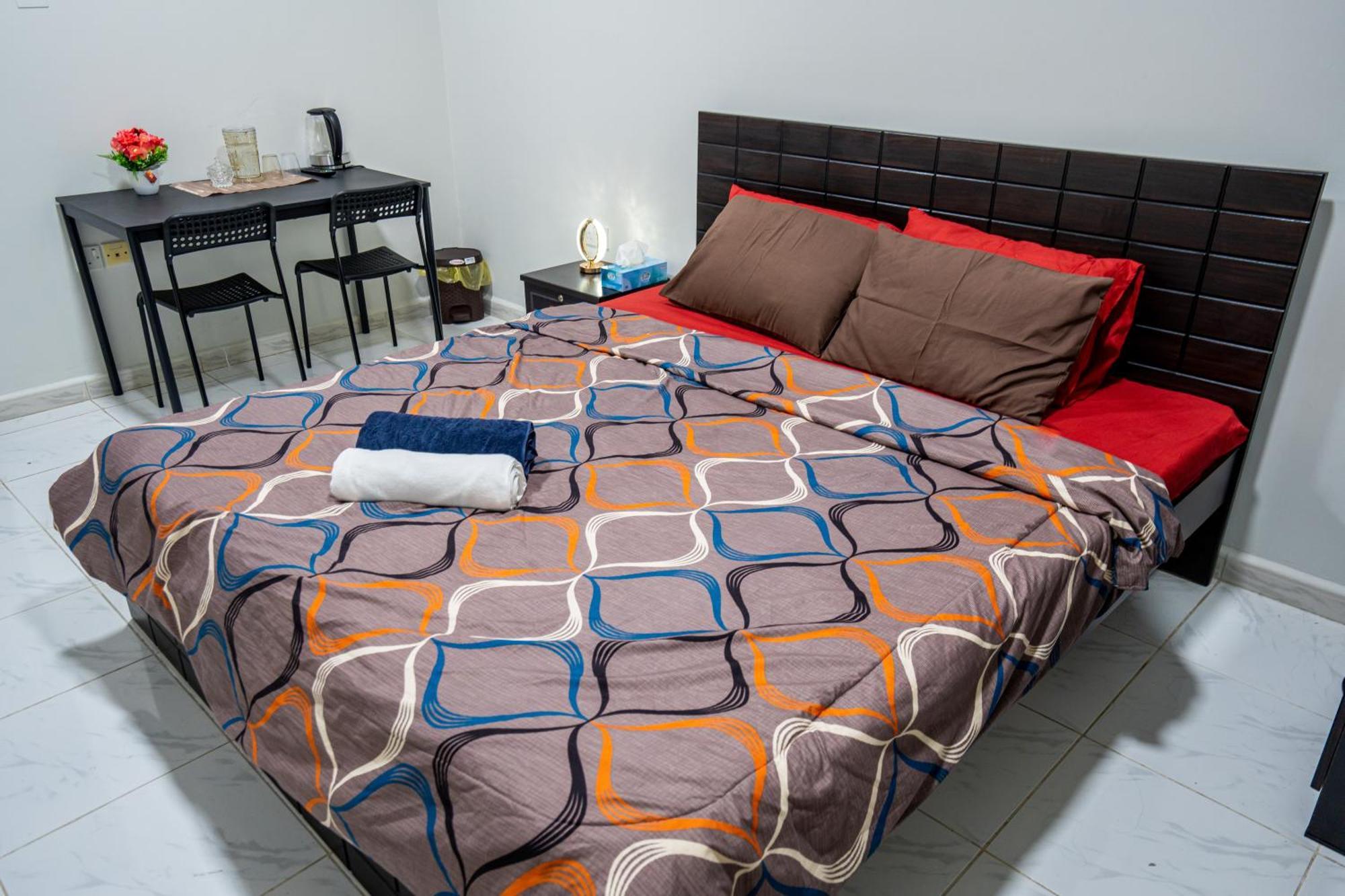 Homestay A Away From Abu Dhabi